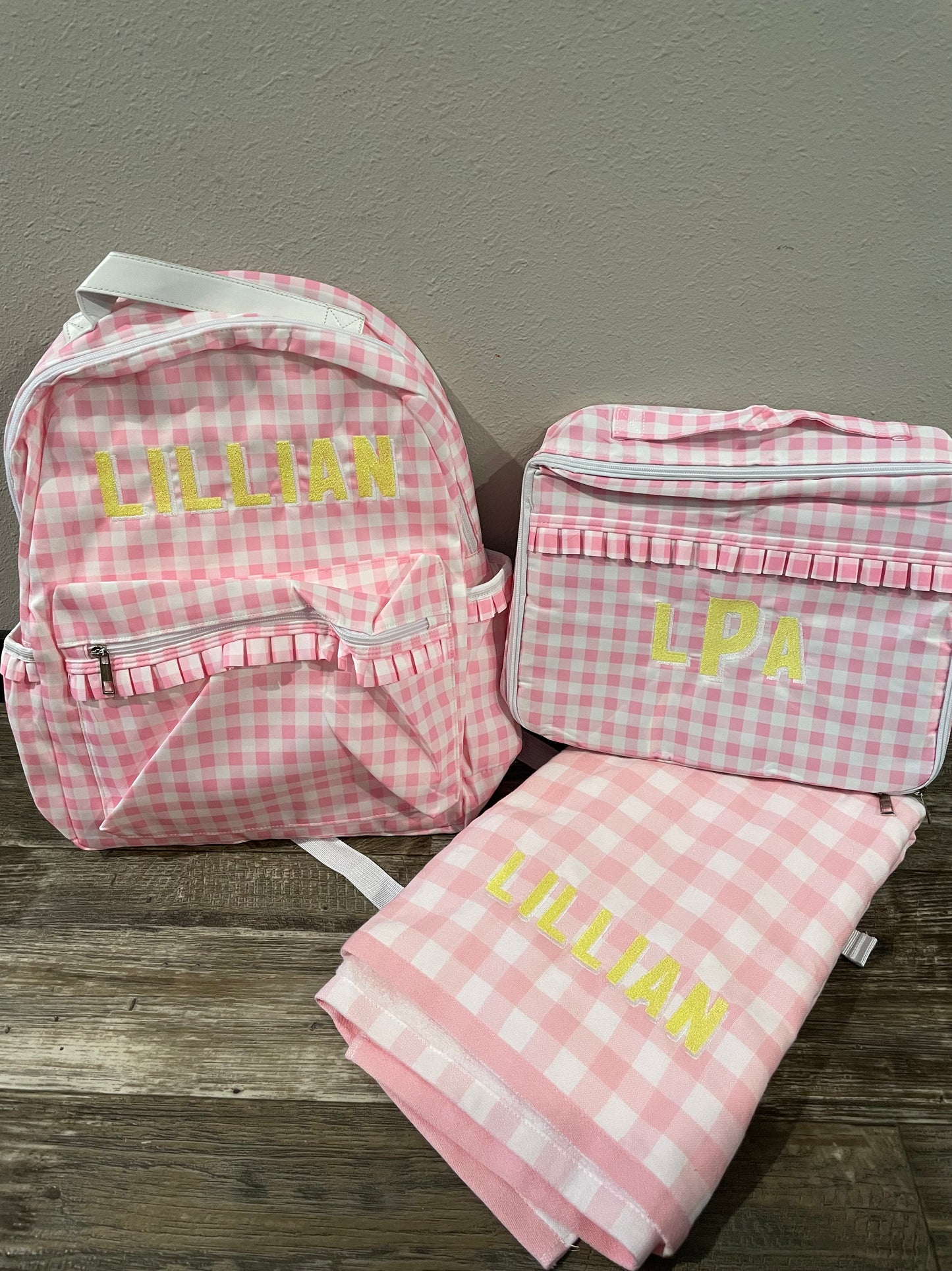 Gingham Nylon Lunchbox